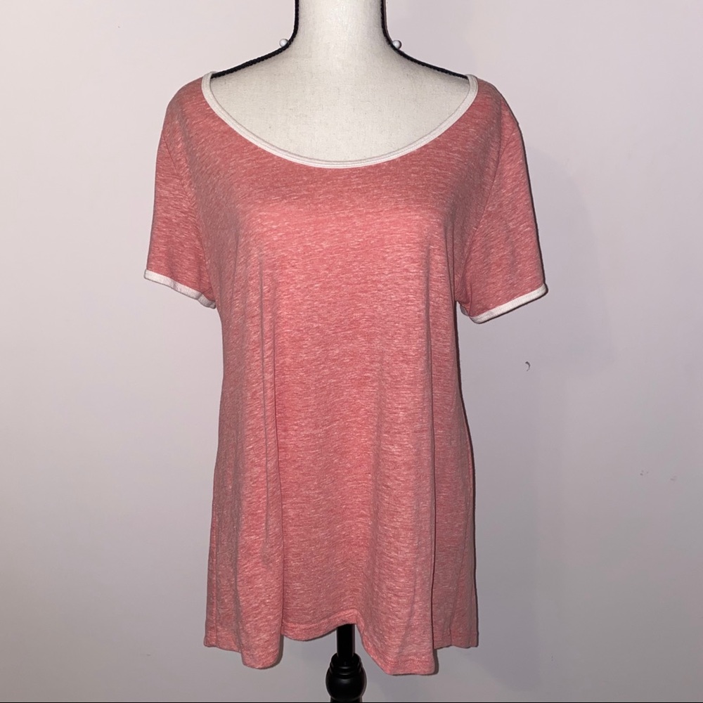 LulaRoe | Faded Red & White Retro Soft Basic Tee